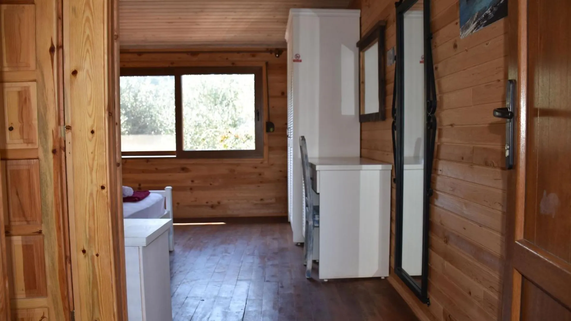Casa Roja Bed & Breakfast Faralya 0*, Cedit Turkey